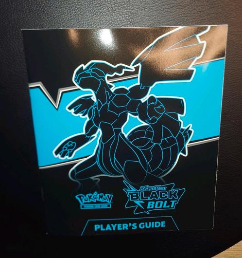 Modern Era: Black Bolt & White Flare Trainer Guide, Hobby en Vrije tijd, Verzamelkaartspellen | Pokémon, Zo goed als nieuw, Ophalen of Verzenden
