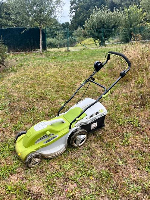 Elektrische grasmaaier MOET WEG 1700Watt, Tuin en Terras, Grasmaaiers, Elektrische grasmaaier, Ophalen