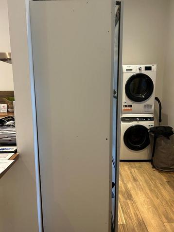 Slaapkamer kleerkast met schuifdeuren beschikbaar voor biedingen