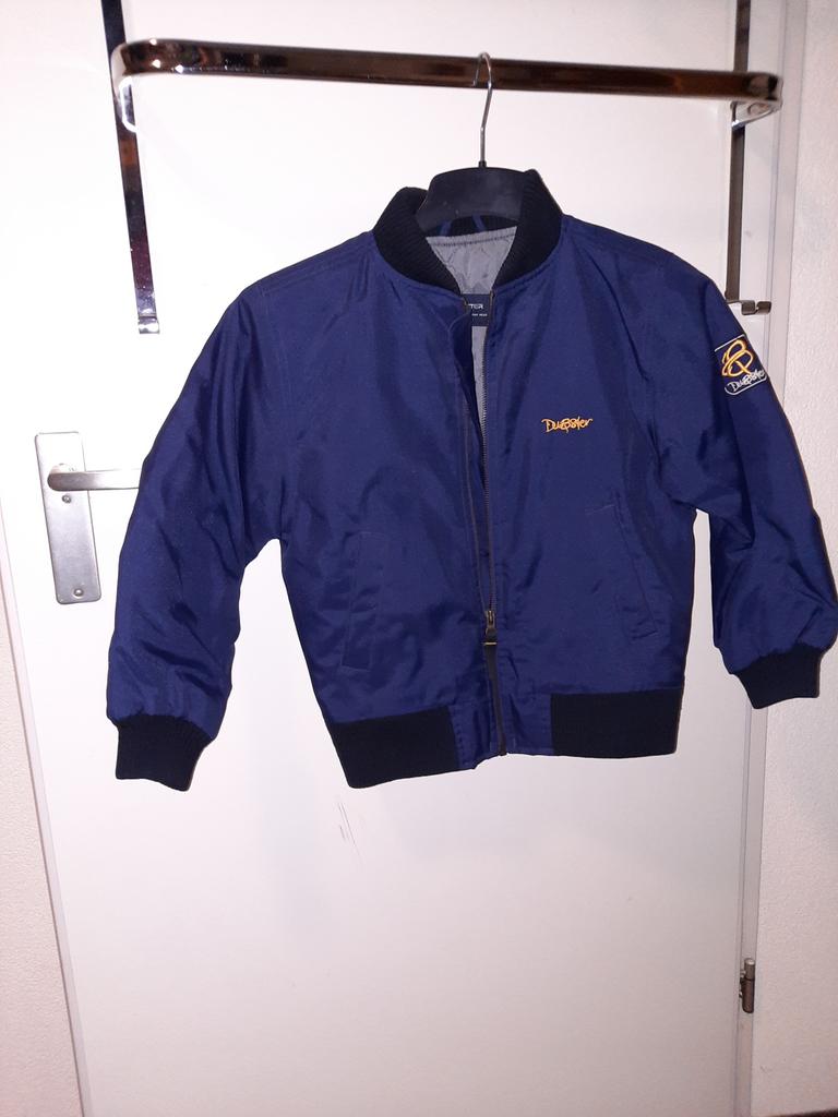 Stoere jas, maat 122, Nieuw, Dubster, Kinderen en Baby's, Ophalen of Verzenden, Nieuw, Jongen, Jas