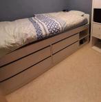 Eenpersoons BED IKEA(wit) met 4  lades onder en opbergvak, Ophalen, Zo goed als nieuw