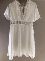 Robe blanche Shein, Vêtements | Femmes, Robes, Enlèvement, Comme neuf