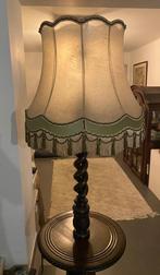 Grand abat-jour avers 1940 Vélin, Enlèvement