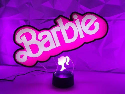 Barbie classic 3D logo Led lamp / Display !Uniek!, Enfants & Bébés, Jouets | Poupées, Neuf, Barbie, Enlèvement ou Envoi