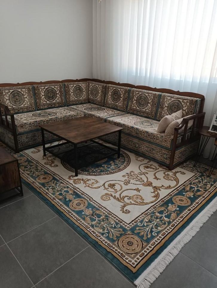 Zithoek +tafel +tapijt +poefs +tvkast, Maison & Meubles, Canapés | Coins salons complets, Comme neuf, Enlèvement