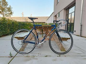 Vintage Road Racing bicycle / Vintage koersfiets disponible aux enchères