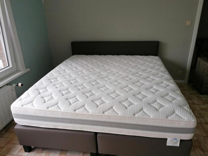 Pocket Comfort HR matras 180x200cm, Huis en Inrichting, Slaapkamer | Matrassen en Bedbodems, Zo goed als nieuw, Matras, 180 cm