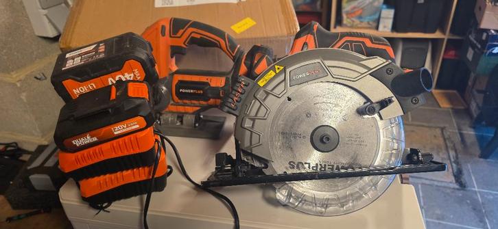 ACCU Scie Circulaire + Scie Sauteuse + PACK POWERPLUS, Doe-het-zelf en Bouw, Gereedschap | Zaagmachines, Zo goed als nieuw, Cirkelzaag