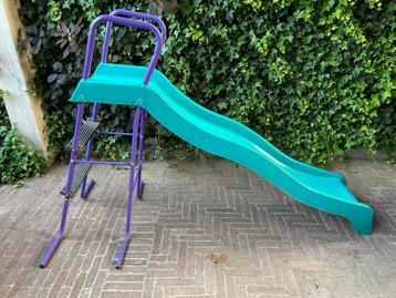 Glijbaan beschikbaar voor biedingen