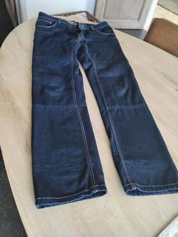 Motorbroek met kevlar bescherming  beschikbaar voor biedingen