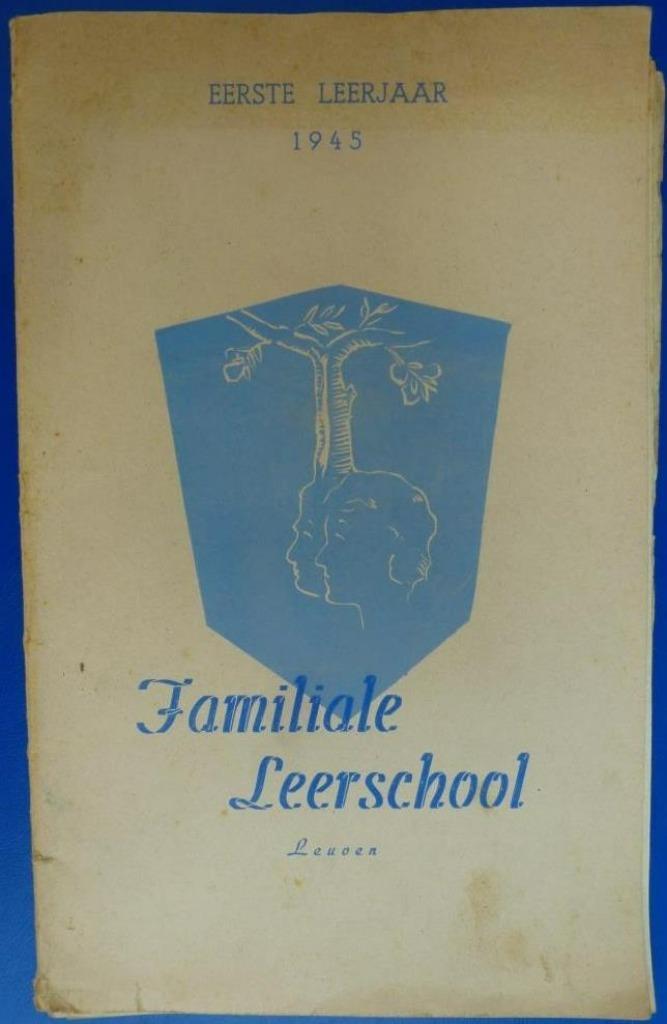 Familiale Leerschool 1ste leerjaar 1945 2de leerjaar 1946, Antiek en Kunst, Antiek | Boeken en Manuscripten, Ophalen of Verzenden