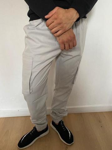 Pantalon cargo long gris clair- M homme