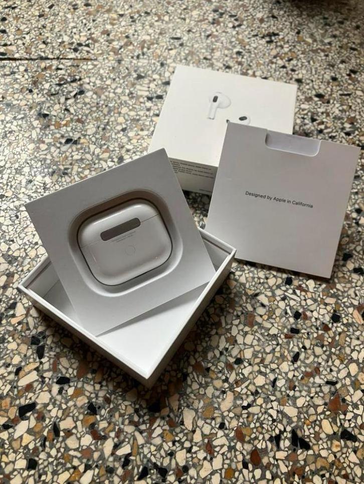 Apple Airpods 3th Gen, Telecommunicatie, Mobiele telefoons | Oordopjes, Zo goed als nieuw, In oorschelp (earbud), Bluetooth, Ophalen