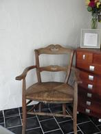 Authentieke, klassieke stoel met mooie rugleuning, Huis en Inrichting, Riet of Rotan, Gebruikt, Bruin, Ophalen
