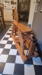 Vintage houten schommelpaard, Ophalen