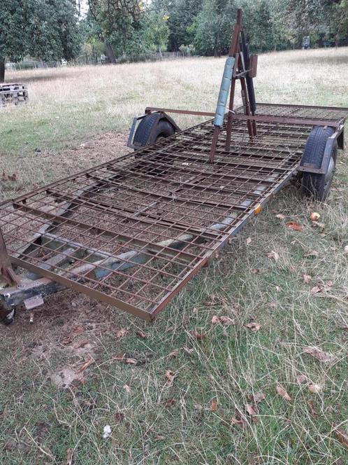 Remorque plateau à Huy, Doe-het-zelf en Bouw, Gereedschap | Freesmachines, Ophalen