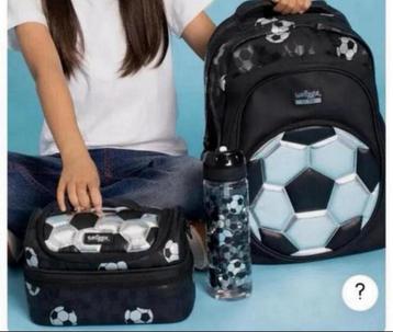 Smiggle Voetbal schooltas etui bidon rugzak rugtas school beschikbaar voor biedingen