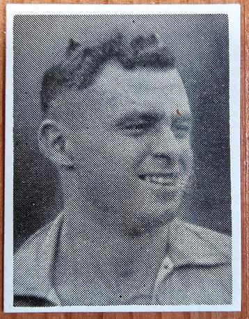 1930s (pre panini) Alfons Dewinter R. Beerschot A.C. beschikbaar voor biedingen