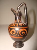 Archéologie - Antiques - Objet de fouille - Petite OENOCHOE, Enlèvement