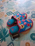 Pantoufles cocooning.Pointure 32.Neuves., Enlèvement ou Envoi