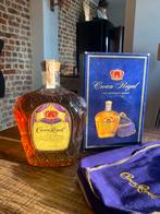 1972 - Een ongeopende, verzegelde fles Crown Royal whisky, Verzamelen, Ophalen of Verzenden, Zo goed als nieuw