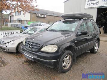 MERCEDES ML W163 GRIJS LEER LEDER INTERIEUR COMPLEET beschikbaar voor biedingen