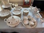 Volledig koffie en eetservies . 67 delig Czechoslovakia, Antiek en Kunst, Antiek | Servies compleet, Ophalen