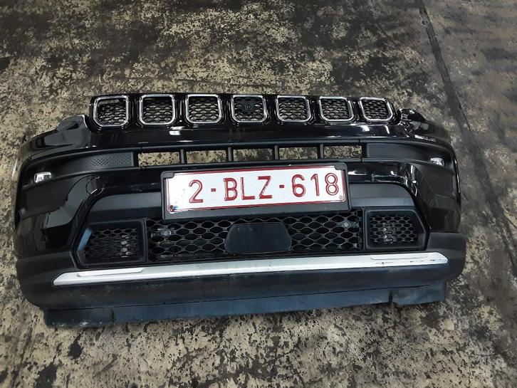 BUMPER VOOR Jeep Compass (MP) (01-2016/-), Auto-onderdelen, Carrosserie, Bumper, Jeep, Voor, Gebruikt