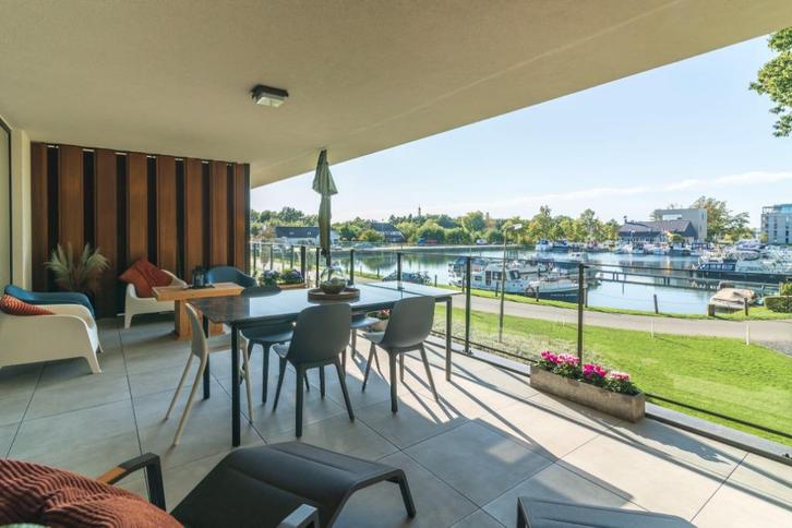 Exclusief wonen aan het water, inclusief 2 autostaanplaatsen, Immo, Huizen en Appartementen te koop, Provincie Limburg, Appartement