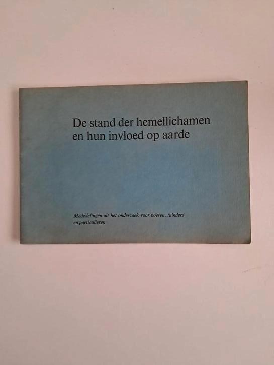de stand der hemellichamen en hun invloed op aarde., Boeken, Natuur, Gelezen, Ophalen