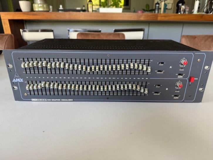 Apex GX 230 Graphic Equalizer, Audio, Tv en Foto, Professionele apparaten, Gebruikt, Audio, Ophalen of Verzenden