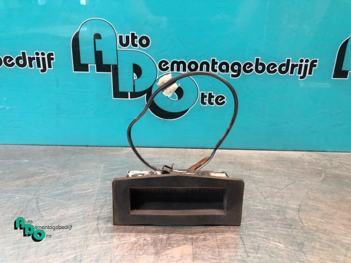 Handgreep Achterklep van een Opel Astra (Astra H 04-), Auto-onderdelen, Carrosserie, Opel, Gebruikt, 3 maanden garantie, Ophalen of Verzenden