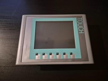 SIMATIC HMI KTP600 Basic Color PN 6AV6647-0AD11-3AX0 beschikbaar voor biedingen