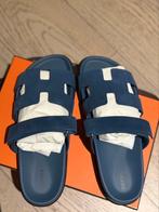 Hermès Izmir Sandals – Navy Blauw Suède – Nieuw, Slippers, Blauw, Nieuw, Ophalen of Verzenden