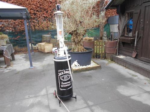 Te koop 2 takt pomp en hangbord van JACK DANIEL'S in goede s, Verzamelen, Merken en Reclamevoorwerpen, Zo goed als nieuw, Reclamebord