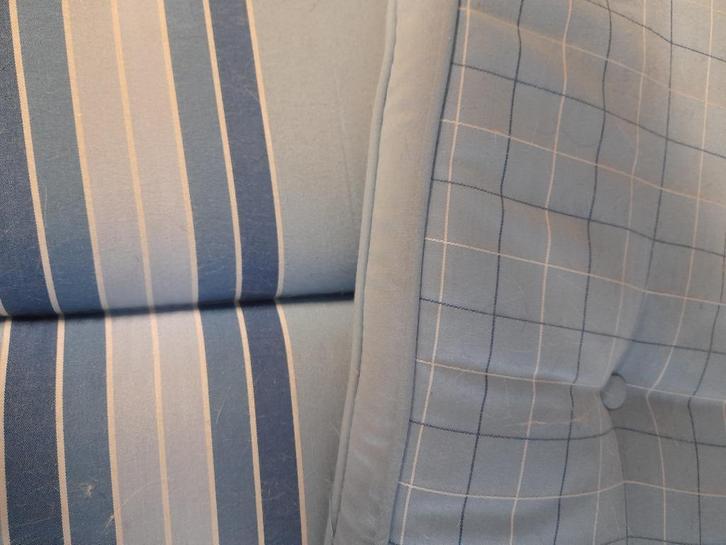 2 PROPERE KUSSENS VOOR TUINSTOELEN, Tuin en Terras, Tuinstoelen, Gebruikt, Ophalen