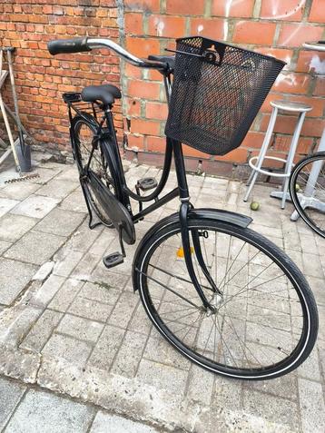 Oma fiets  beschikbaar voor biedingen