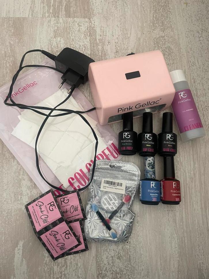 Pink gellac set, Handtassen en Accessoires, Uiterlijk | Cosmetica en Make-up, Gebruikt, Accessoires, Handen en Nagels, Rood, Ophalen of Verzenden