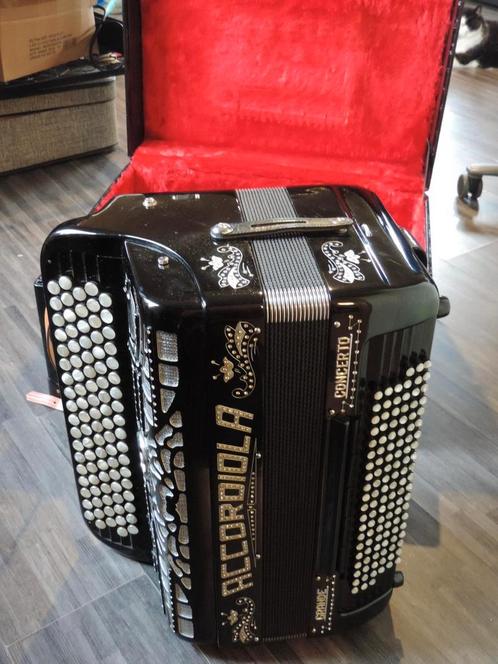 Accordiola grande concerto  akkordeon in do 3, Muziek en Instrumenten, Accordeons, Gebruikt, Knopaccordeon, 120-bas, Accordiola