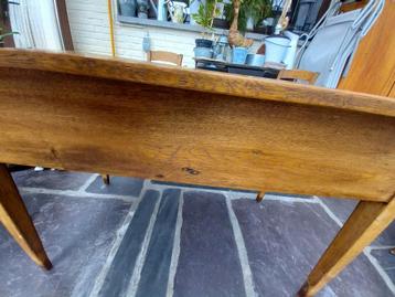 Table en chêne  beschikbaar voor biedingen