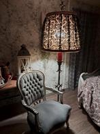 Lampadaire baroque, Enlèvement