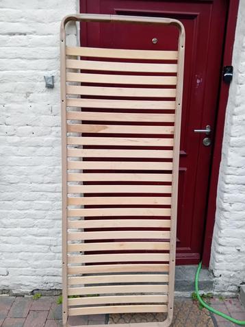 lattenbodem, 1 persoon beschikbaar voor biedingen