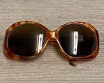 GIVENCHY Paris vintage zonnebril, prijs: 30€, Ophalen of Verzenden, Zo goed als nieuw, Zonnebril