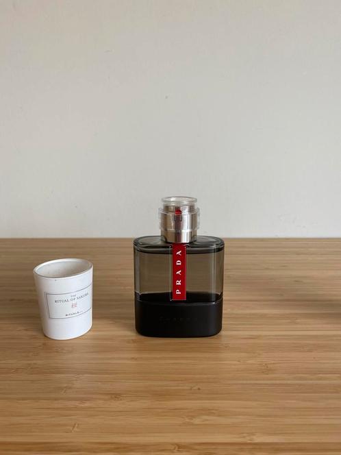 Prada carbon staaltje, Handtassen en Accessoires, Uiterlijk | Parfum, Nieuw, Verzenden