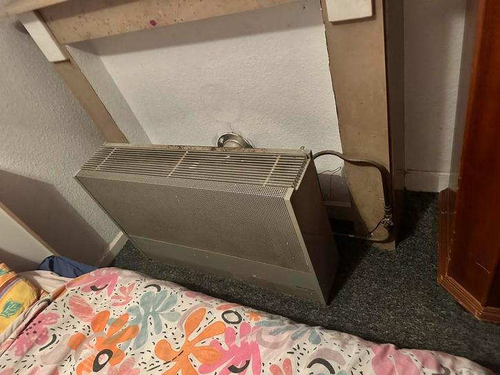 Flandia gasradiatorconvector — schoorsteenuitlaat inbegrepen, Doe-het-zelf en Bouw, Verwarming en Radiatoren, Radiator, Ophalen of Verzenden
