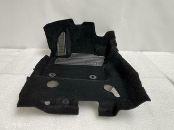 Tapijt Vloermat Links Voor Jeep Renegade ORIGINEEL 735623647 beschikbaar voor biedingen