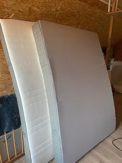 2 matrassen in prima staat, Huis en Inrichting, Slaapkamer | Matrassen en Bedbodems, Zo goed als nieuw, Matras, 160 cm, 200 cm