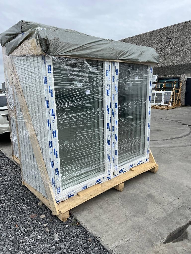 Destockage - Châssis de fenêtres PVC en stock à bon prix, Enlèvement ou Envoi, Neuf, Fenêtre de façade ou Vitre, Double vitrage