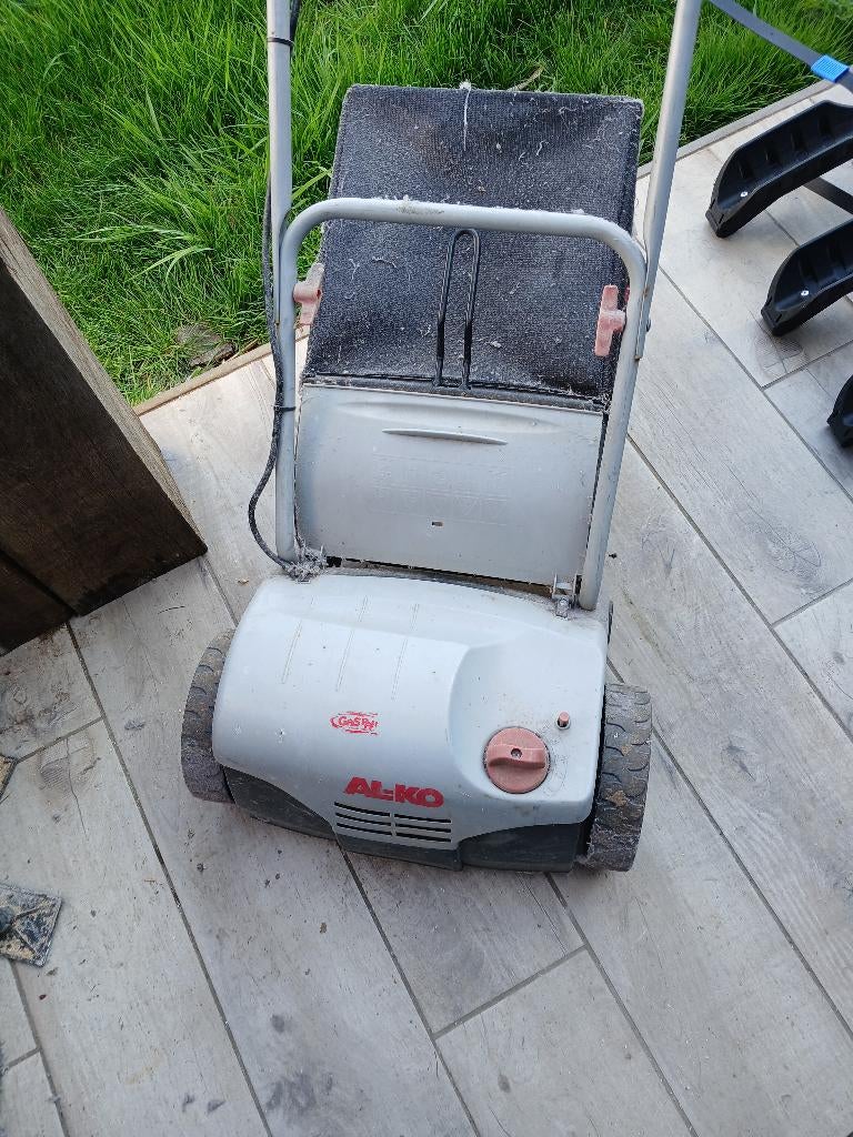Scarificateur, Enlèvement ou Envoi, Comme neuf, Électrique, Autre