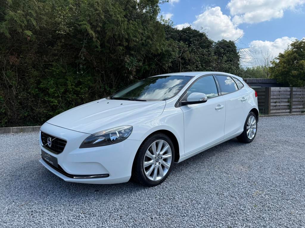 Volvo V40 1.6 D * GPS * 1e EIGENAAR*, Voorwielaandrijving, Euro 5, Stof, Zwart
